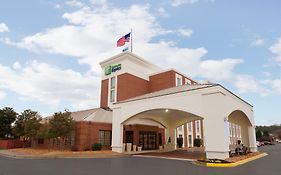 Holiday Inn Express Fredericksburg Southpoint